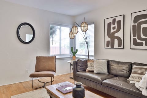 House | 1 bedroom