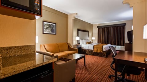 Suite, 1 King Bed, Non Smoking, Refrigerator & Microwave | In-room safe, blackout drapes, iron/ironing board, rollaway beds