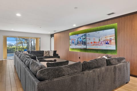 Living area w/ contemporary furniture
