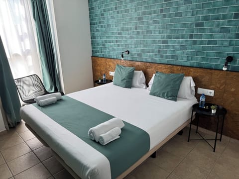 Double Room | Down comforters, soundproofing, free WiFi