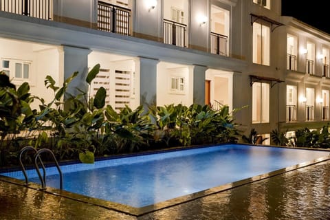 Apartment | Pool | Outdoor pool