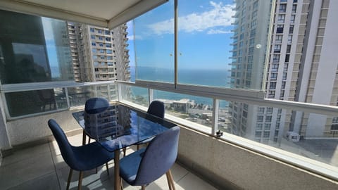 Apartment | Outdoor dining