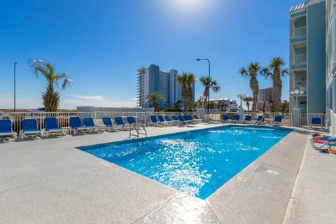 Sparkling Pool