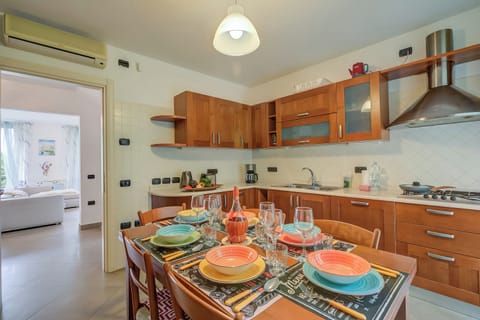 Kitchen and dining area