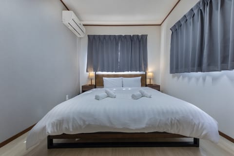 House, 2 Bedrooms, Non Smoking | 2 bedrooms, blackout drapes, iron/ironing board, free WiFi