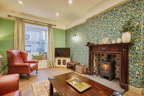 Temple Terrace, Richmond - Host & Stay