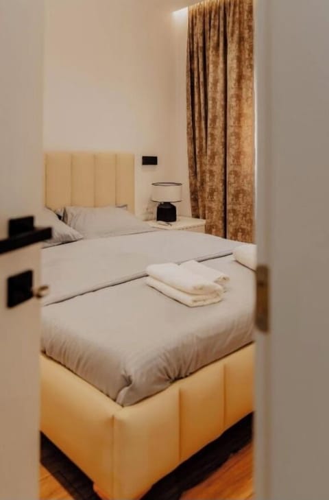 Basic Room | Soundproofing, free WiFi, bed sheets