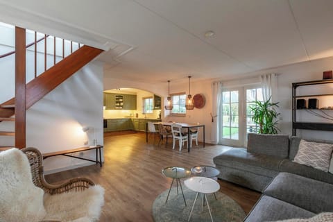 House | Living room