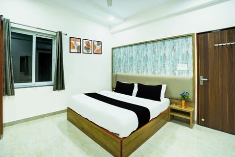 Economy Double Room | Desk, laptop workspace, free WiFi