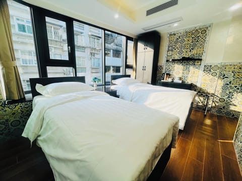 Twin Room | Desk, WiFi (free)
