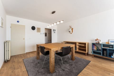 Apartment | Dining