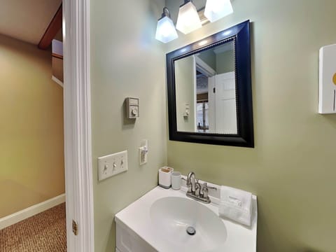 Studio (4 Bedrooms) | Property amenity