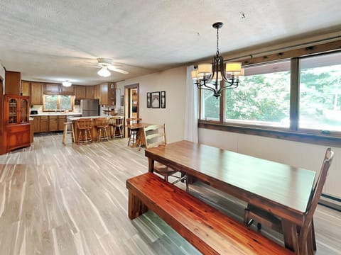 House (4 Bedrooms) | Property amenity