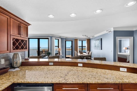 Condo, Multiple Beds (Emerald Grande W625) | Interior