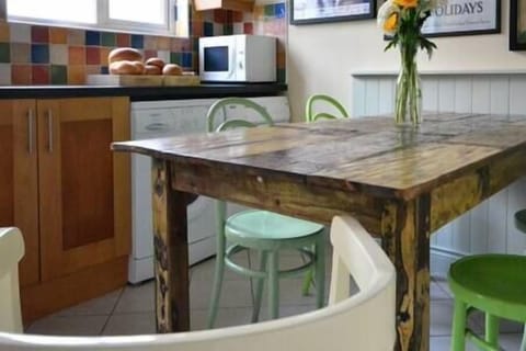 419e0a5f 274b 44b3 8e7b 2795250967c7