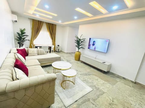 Economy Apartment, Balcony, City View | Living area