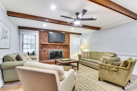 Cary Vacation Rental | 3BR | 2BA | 2 Steps to Enter | 1,586 Sq Ft
