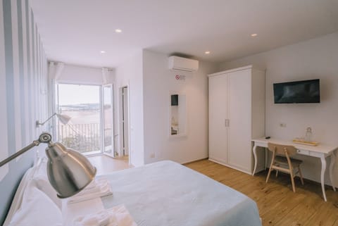 Double Room, Sea View | Desk, laptop workspace, blackout drapes, soundproofing