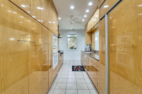 Wow By The Sea Vacation Rental North Myrtle Beach, SC (9)