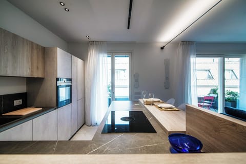 Apartment, Balcony | Private kitchen | Full-size fridge, microwave, oven, stovetop