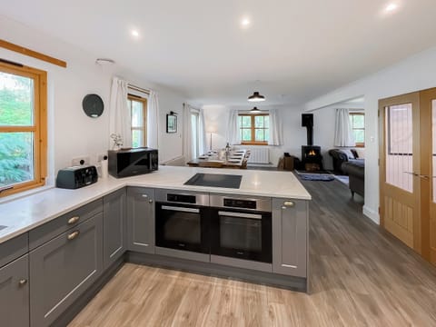 Open plan living space | Fin Glen, Killin