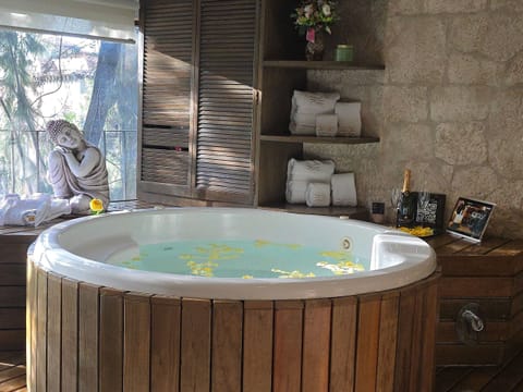 Spa and wellness centre / facilities