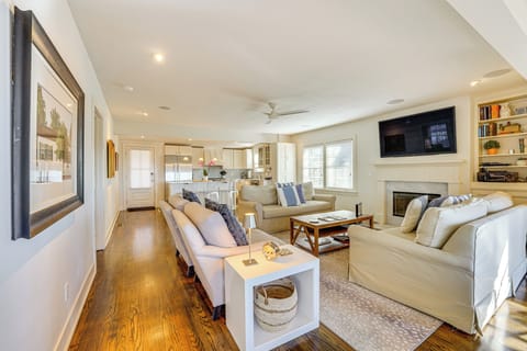 Fayetteville Vacation Rental | 3BR | 2BA | 2,101 Sq Ft | Small Step for Entry