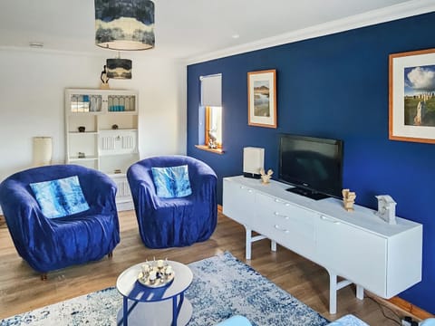 Living room/dining room | Pine View, Gisla, Isle of Lewis