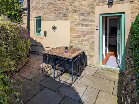 Outdoor | Curiosity Cottage, Eyam