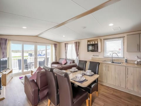 Open plan living space | Hallcroft Fishery, Retford