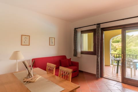 Autumn, Living Room, Spring, Summer