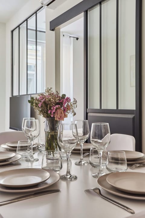 Apartment | Dining