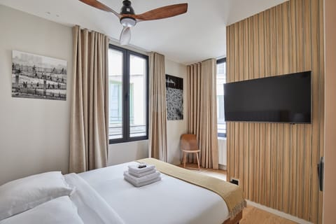 Apartment | Iron/ironing board, bed sheets