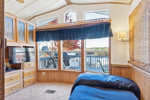 House, 2 Bedrooms | 2 bedrooms, free WiFi