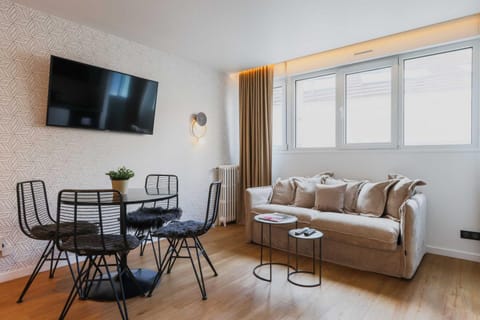 Apartment | Living area