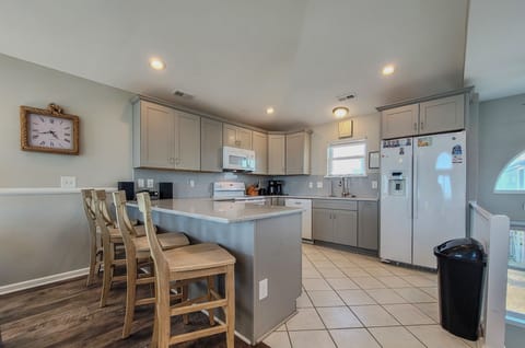 292 Sea Shore Dr (Buccaneers Bounty [Int Ext Aerials Desc]) - watermarked-05