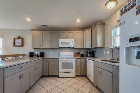 292 Sea Shore Dr (Buccaneers Bounty [Int Ext Aerials Desc]) - watermarked-06