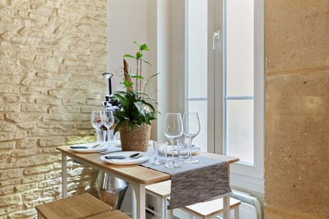 Apartment | Dining