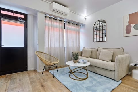 Apartment | Living area