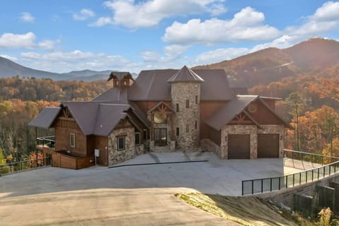 03d80509-0094-4466-95fc-7bb0b7911b17