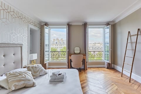 Apartment | 4 bedrooms, laptop workspace, iron/ironing board, bed sheets