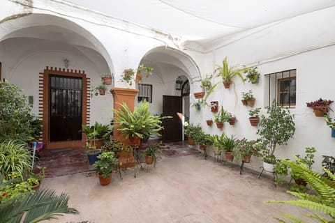 Entrance / Reception