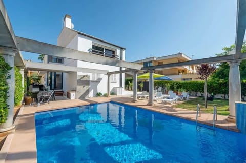 Holiday Home Swimming Pool