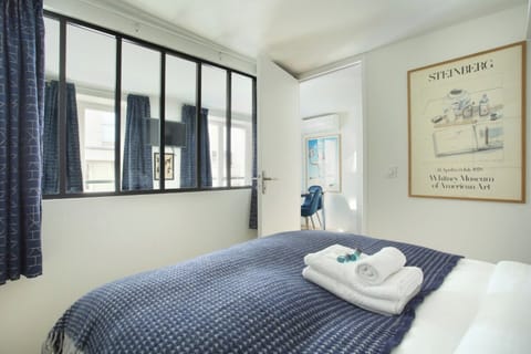 Apartment | 1 bedroom, laptop workspace, iron/ironing board, bed sheets