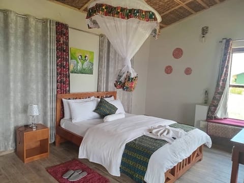 Comfort Double Room | Desk, laptop workspace, WiFi