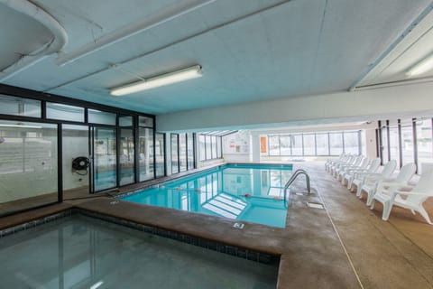 Indoor pool, seasonal outdoor pool, sun loungers