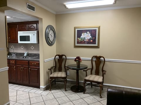 Condo, 1 Bedroom (107) | Living area | TV, fireplace