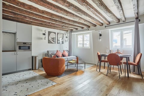 Apartment | Living area