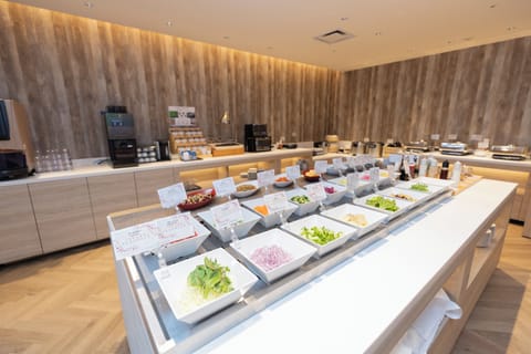 Daily buffet breakfast for a fee