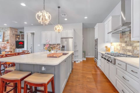Looking right into the kitchen as you enter the home.